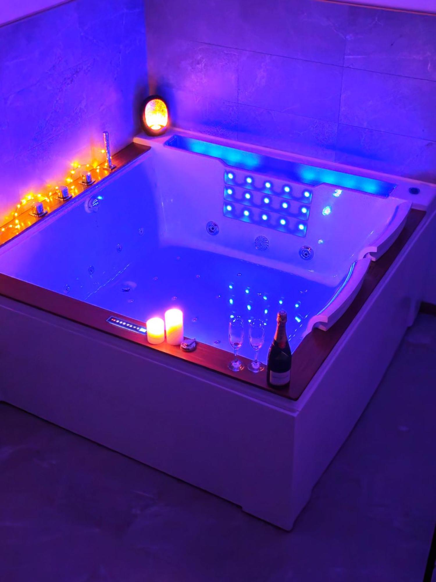 Loft De Luxe Le Chic, Grand Jacuzzi, Vue Port De Plaisance Apartment Saint-Valery-en-Caux Ngoại thất bức ảnh